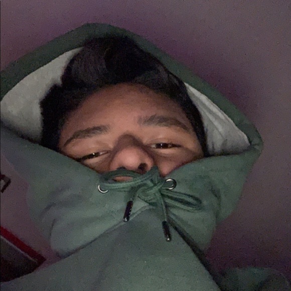 Meet your Posher, Cristian - Picture 1 of 1